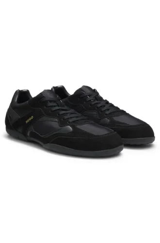 Mixed-material trainers with open mesh Mixed-material trainers with open mesh