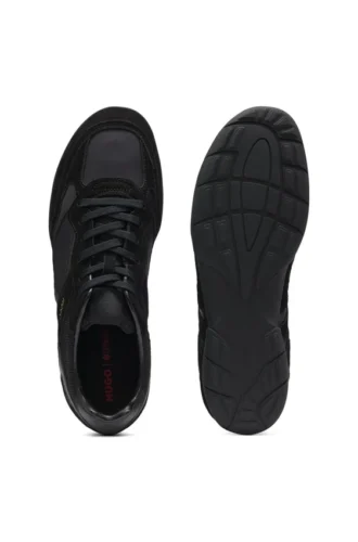 Mixed-material trainers with open mesh Mixed-material trainers with open mesh