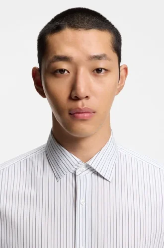 Modern-fit shirt in striped cotton