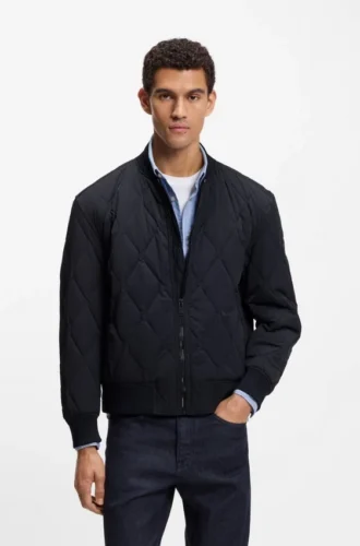 Onion-quilted jacket with water-repellent finish