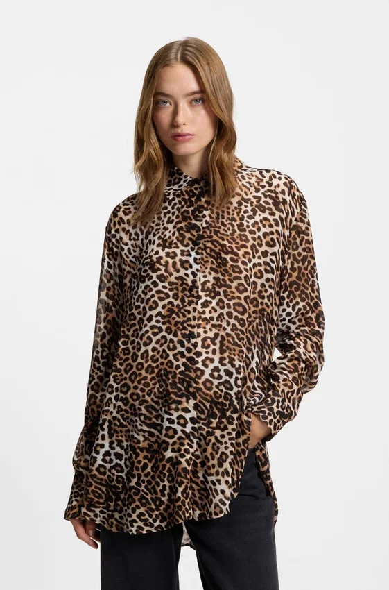 Oversized-fit blouse with leopard print Oversized-fit blouse with leopard print