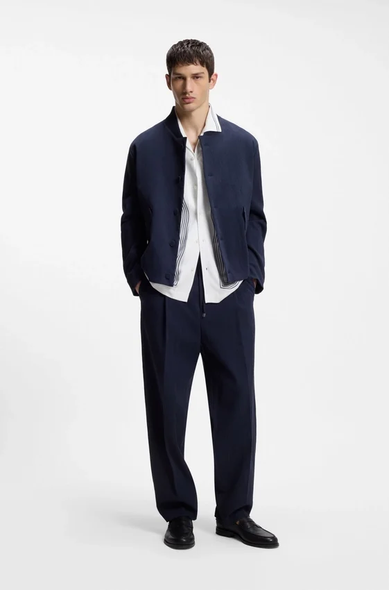 Oversized-fit printed shirt with camp collar Oversized-fit printed shirt with camp collar