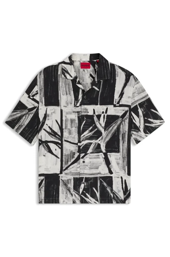 Oversized-fit printed shirt with camp collar Oversized-fit printed shirt with camp collar