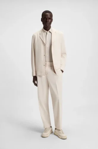Packable relaxed-fit jacket in performance-stretch fabric