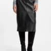 Pencil skirt in lustrous leather