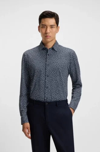 Performance-stretch slim-fit shirt in Italian fabric