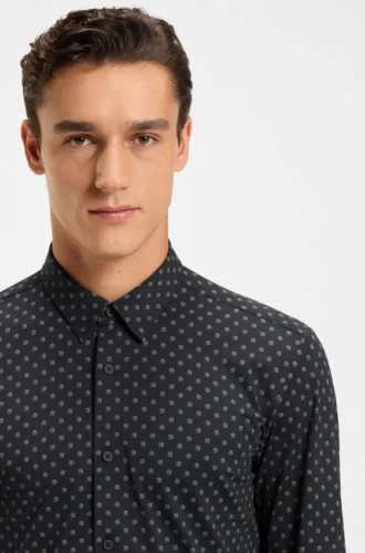 Performance-stretch slim-fit shirt in Italian fabric