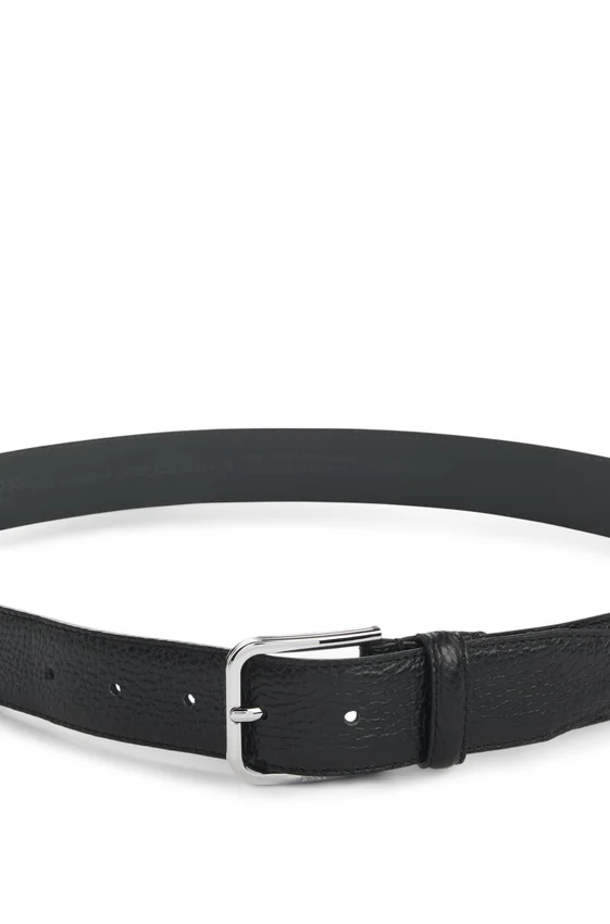 Pin-buckle belt in Italian leather Pin-buckle belt in Italian leather