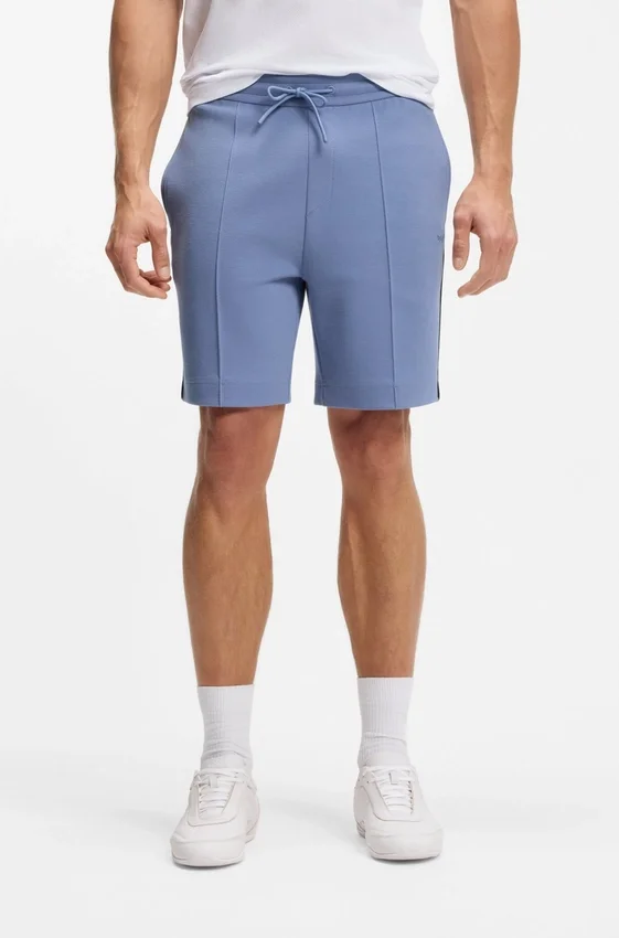 Piped-trim shorts in a cotton blend Piped-trim shorts in a cotton blend