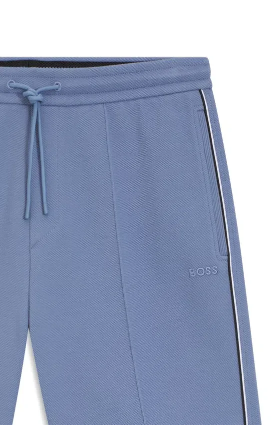 Piped-trim shorts in a cotton blend Piped-trim shorts in a cotton blend