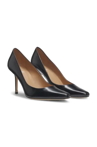Polished-leather pumps with pointed toe