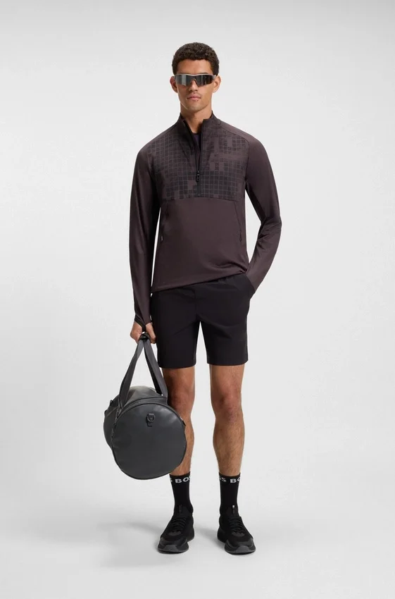 Printed-graphic sweatshirt with quick-dry performance Printed-graphic sweatshirt with quick-dry performance