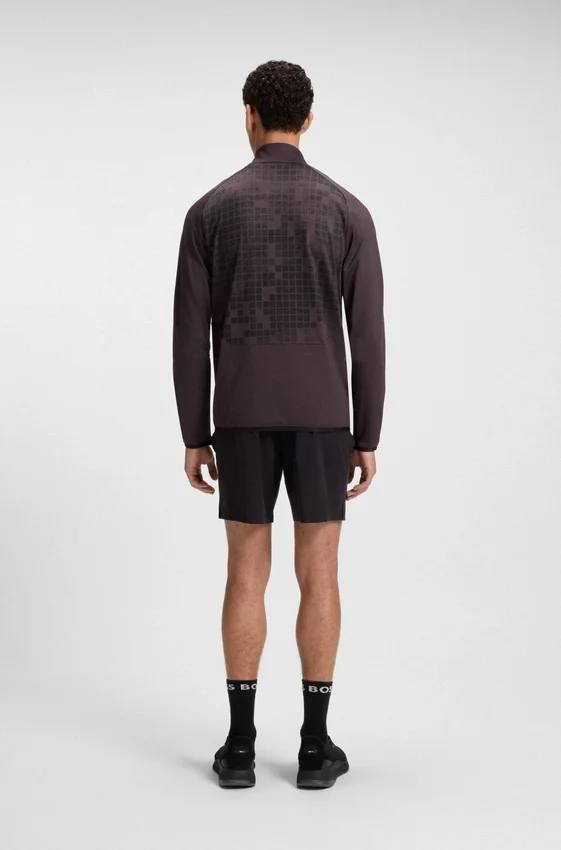 Printed-graphic sweatshirt with quick-dry performance Printed-graphic sweatshirt with quick-dry performance