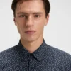 Printed slim-fit shirt in a cotton blend
