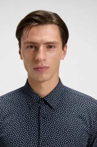 Printed slim-fit shirt in a cotton blend