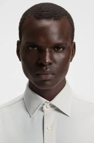 Printed slim-fit shirt in performance-stretch fabric