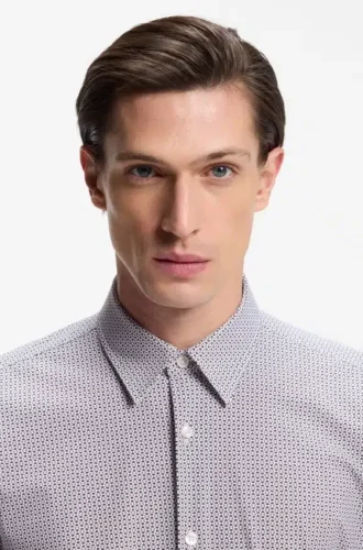 Printed slim-fit shirt in performance-stretch jersey