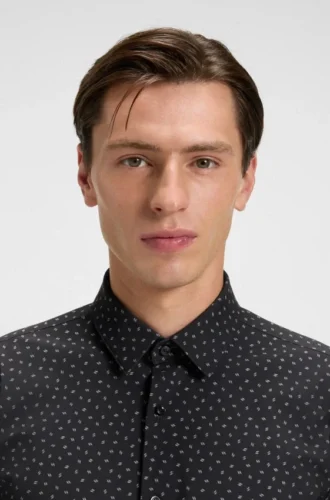 Printed slim-fit shirt in performance-stretch jersey