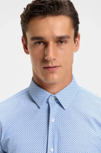 Printed slim-fit shirt in performance-stretch jersey