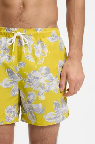 Quick-dry swim shorts with all-over print