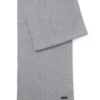 Raschel-knit scarf in virgin wool