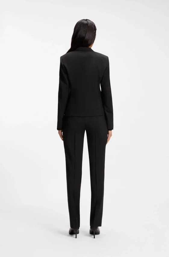 Regular-fit blazer in Italian-made virgin wool Regular-fit blazer in Italian-made virgin wool
