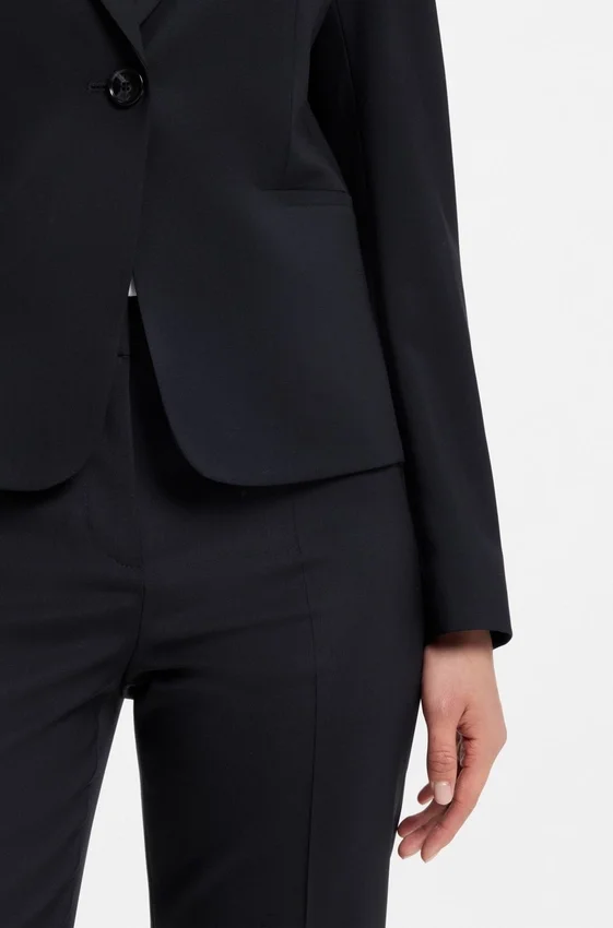 Regular-fit blazer in Italian-made virgin wool Regular-fit blazer in Italian-made virgin wool