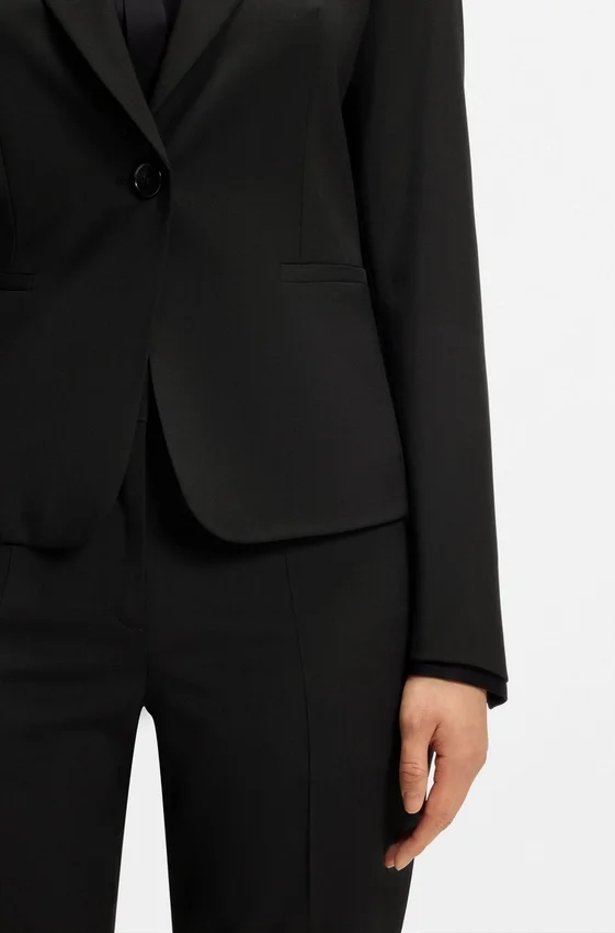 Regular-fit blazer in Italian-made virgin wool Regular-fit blazer in Italian-made virgin wool