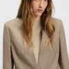 Regular-fit blazer with hardware button