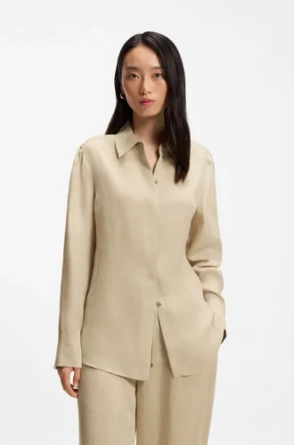 Regular-fit blouse with concealed closure
