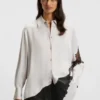 Regular-fit blouse with lace details