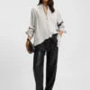 Regular-fit blouse with lace details