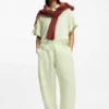 Regular-fit blouse with rolled cuffs