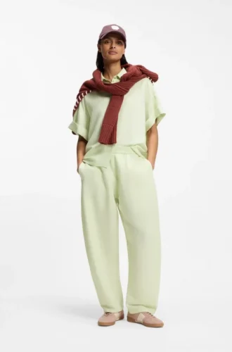 Regular-fit blouse with rolled cuffs