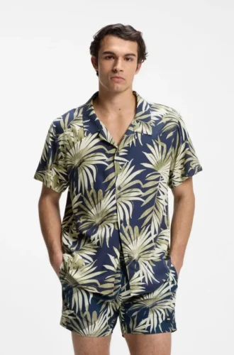 Regular-fit shirt with all-over print