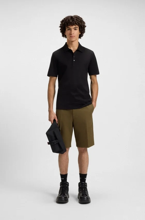 Regular-fit shorts in mercerised stretch cotton Regular-fit shorts in mercerised stretch cotton