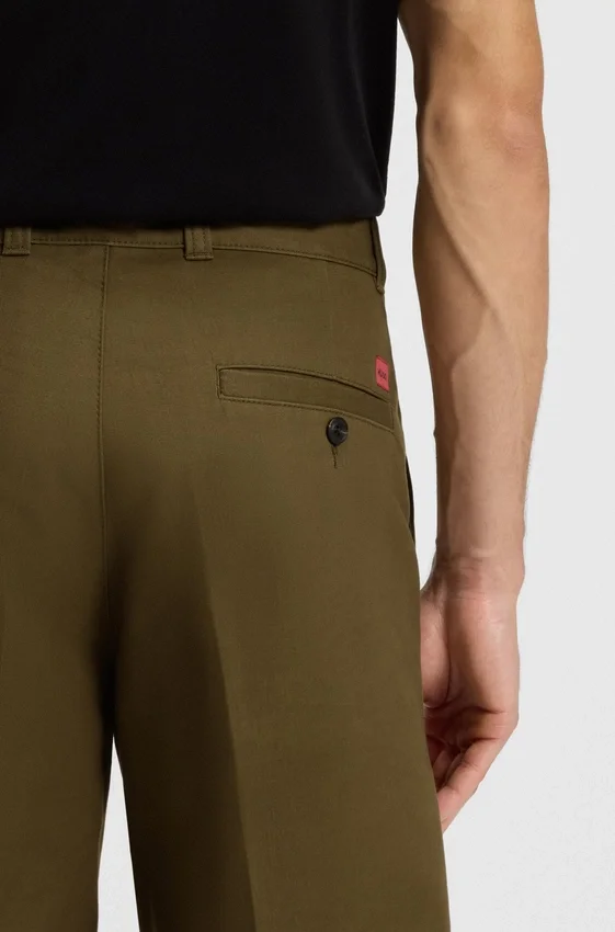 Regular-fit shorts in mercerised stretch cotton Regular-fit shorts in mercerised stretch cotton