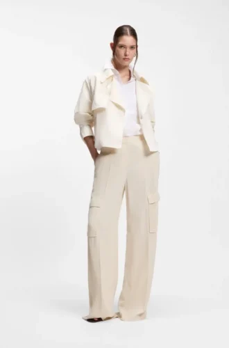 Regular-fit trousers with cargo pockets