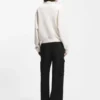 Regular-fit trousers with cargo pockets