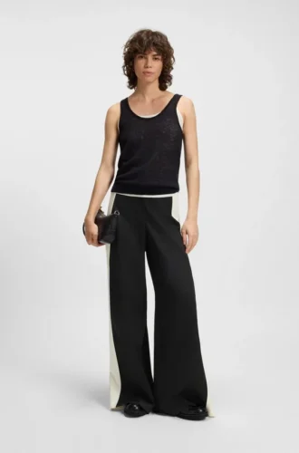 Regular-fit trousers with colour-blocking