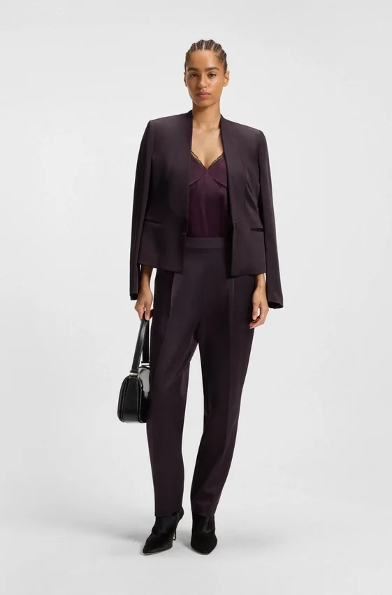 Regular-fit trousers with tapered leg Regular-fit trousers with tapered leg