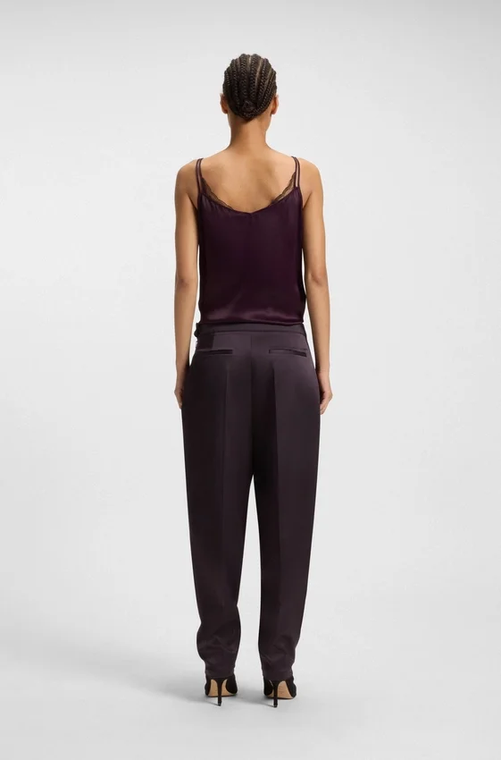 Regular-fit trousers with tapered leg Regular-fit trousers with tapered leg