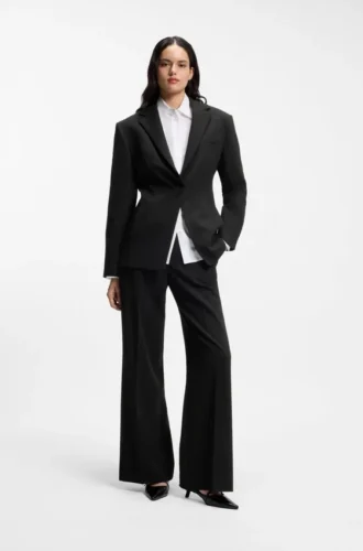 Relaxed-fit blazer in seersucker with chain belt Relaxed-fit blazer in seersucker with chain belt