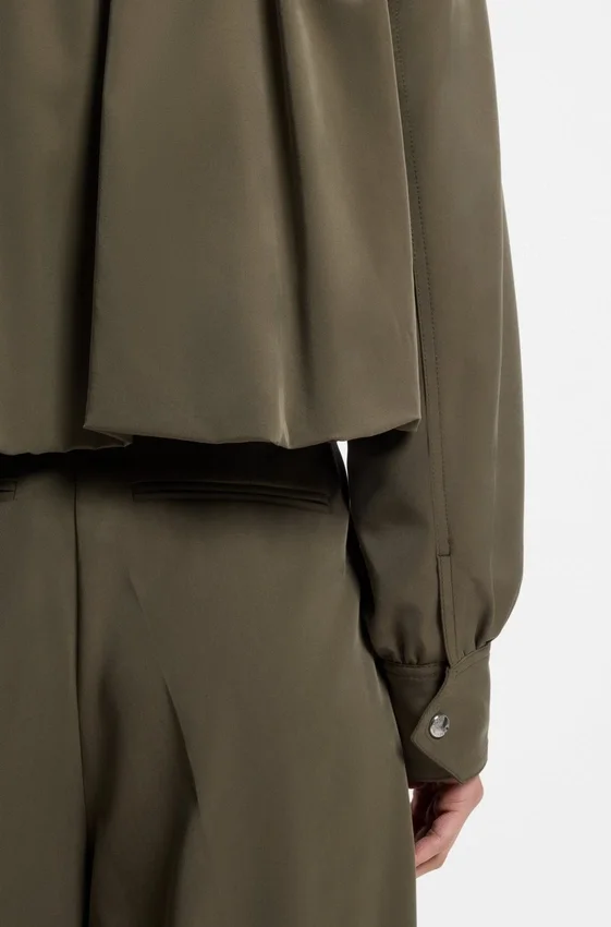 Relaxed-fit blazer with balloon hem Relaxed-fit blazer with balloon hem