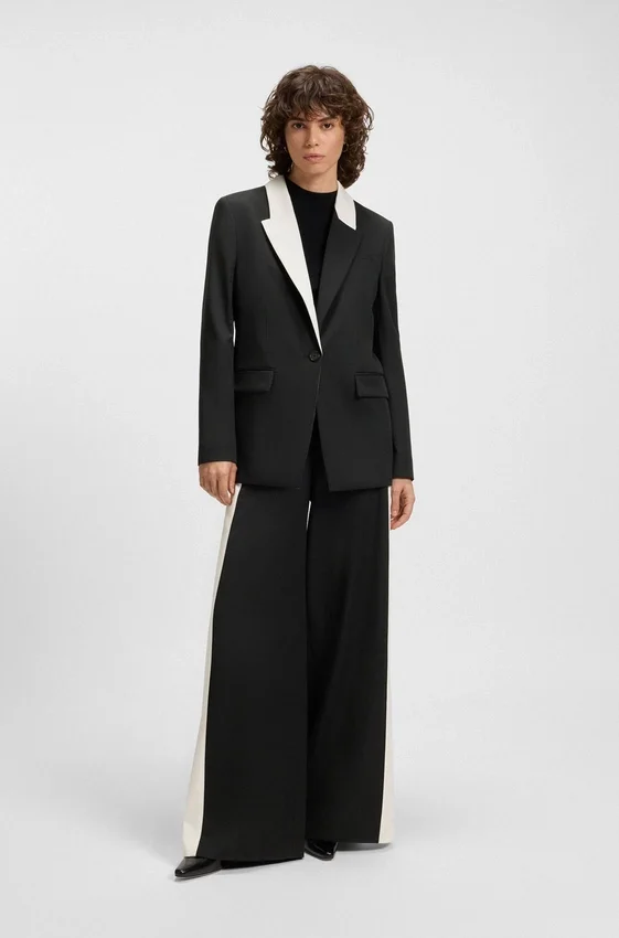 Relaxed-fit blazer with colour-blocked lapel Relaxed-fit blazer with colour-blocked lapel
