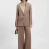 Relaxed-fit blazer with colour-blocked lapel Relaxed-fit blazer with colour-blocked lapel
