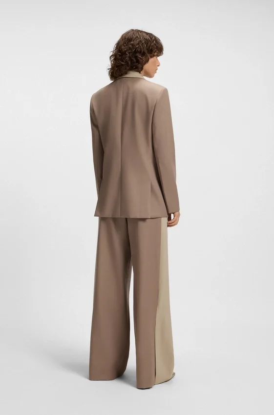 Relaxed-fit blazer with colour-blocked lapel Relaxed-fit blazer with colour-blocked lapel