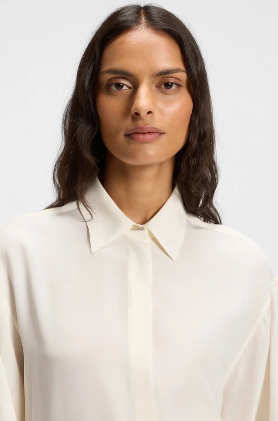 Relaxed-fit blouse in washed silk Relaxed-fit blouse in washed silk