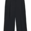 Relaxed-fit culottes in stretch cotton Relaxed-fit culottes in stretch cotton
