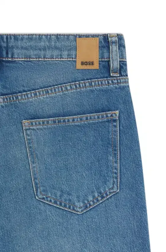 Relaxed-fit jeans with stepped hems Relaxed-fit jeans with stepped hems
